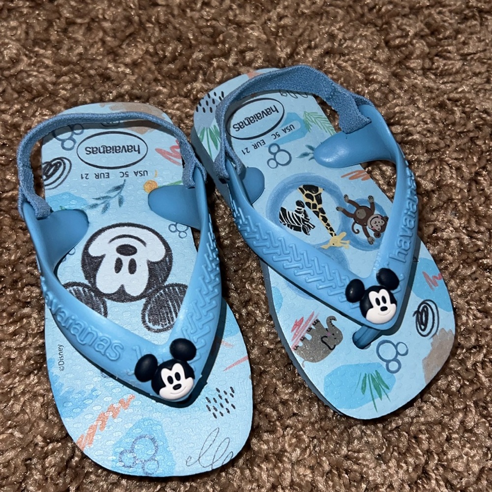 Disney havaianas size 5c - Picture 3 of 3